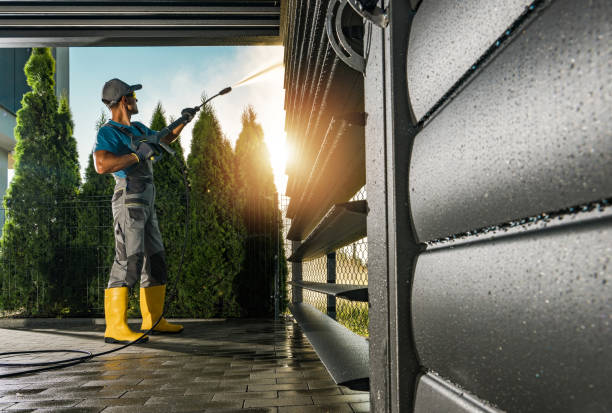 Best Pressure Washing Driveway  in Wakeman, OH
