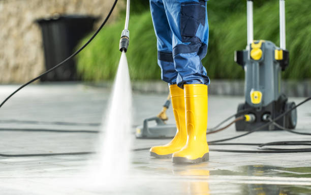 Best Roof Power Washing Services  in Wakeman, OH